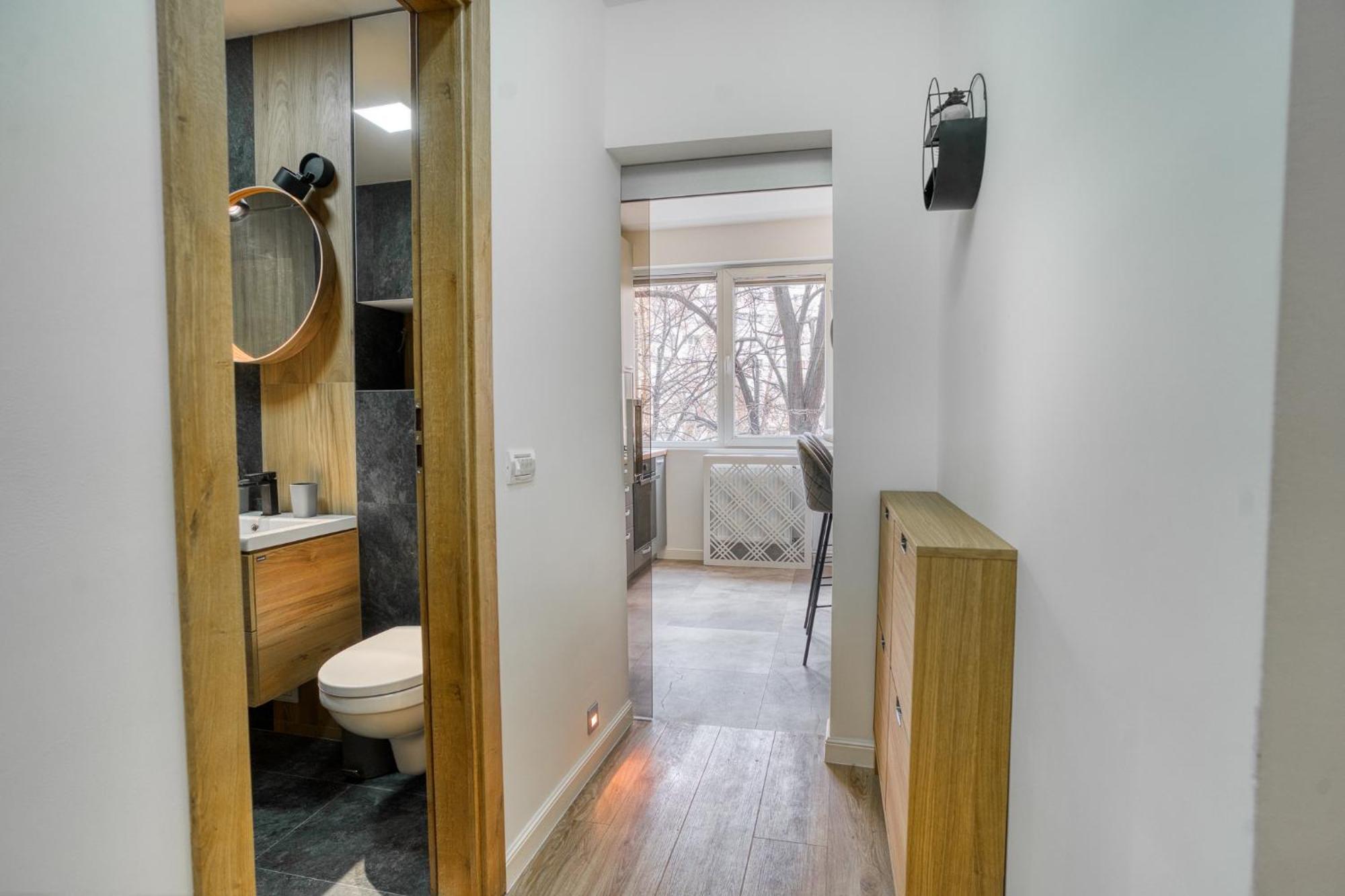 City Chic Retreat: Newly Renovated 1Br Apartment Bukarest Exteriör bild