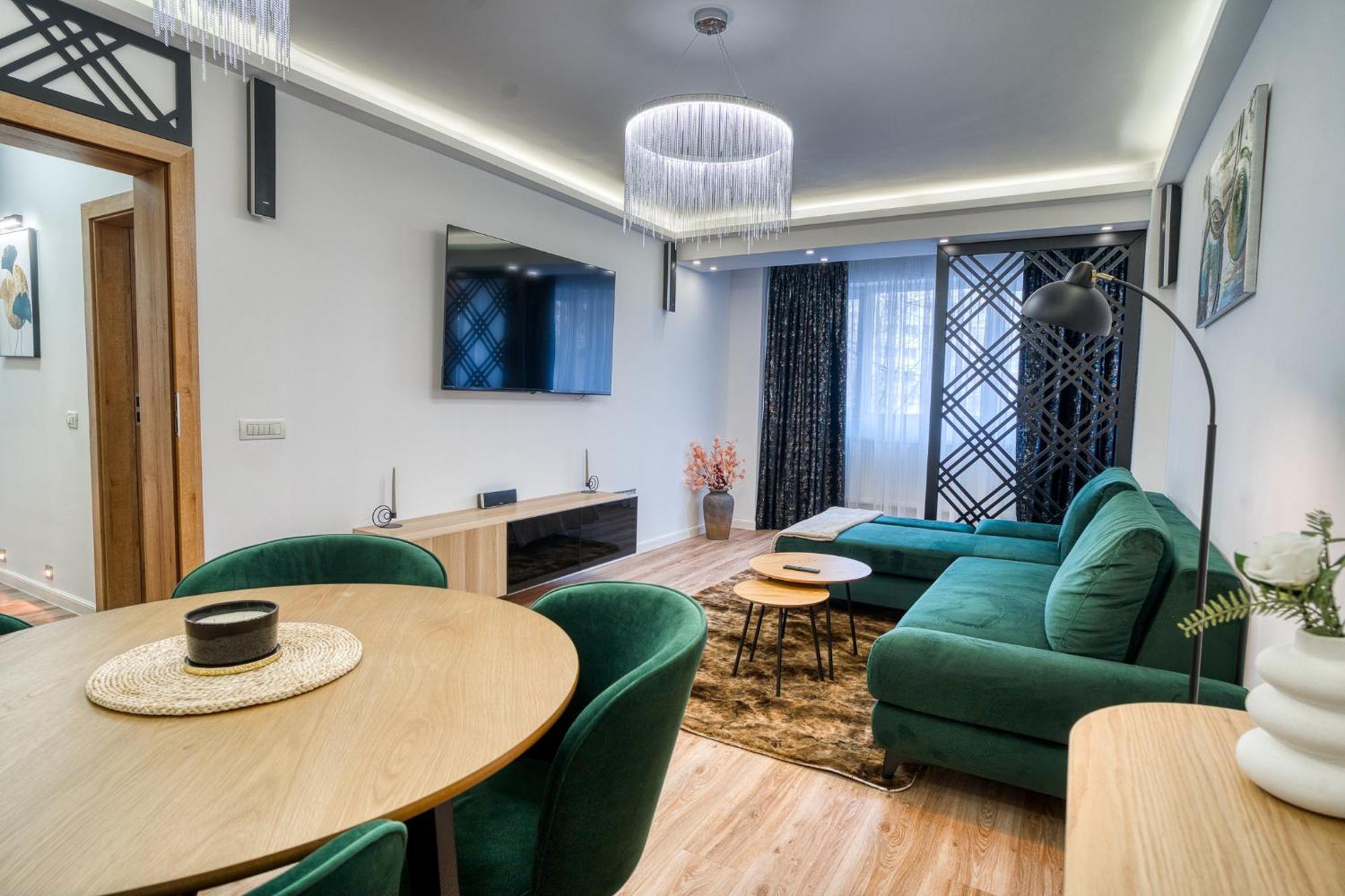 City Chic Retreat: Newly Renovated 1Br Apartment Bukarest Exteriör bild